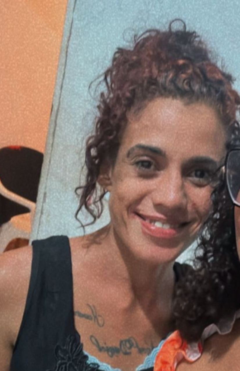 Carla Carolina Caldeira